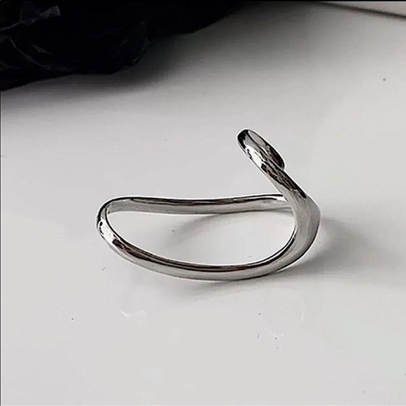 Stainless SILVER IRREGULAR RING - Picture 5 of 12